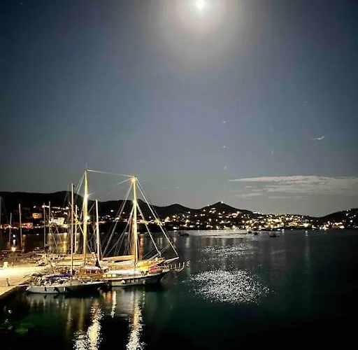 Vakantiehuis House By The Beach,next To Village,sunset View *